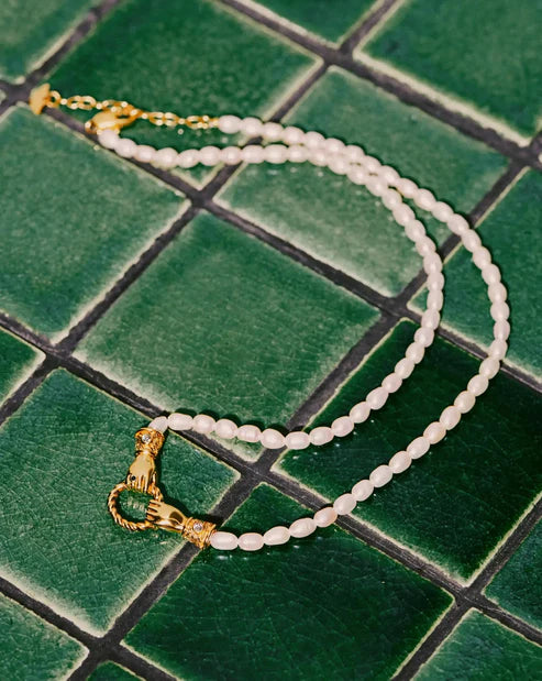 Harris Reed In Good Hands Pearl Pendant Necklace